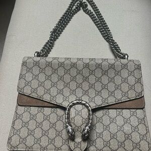 Gucci Dionysus GG medium shoulder bag
